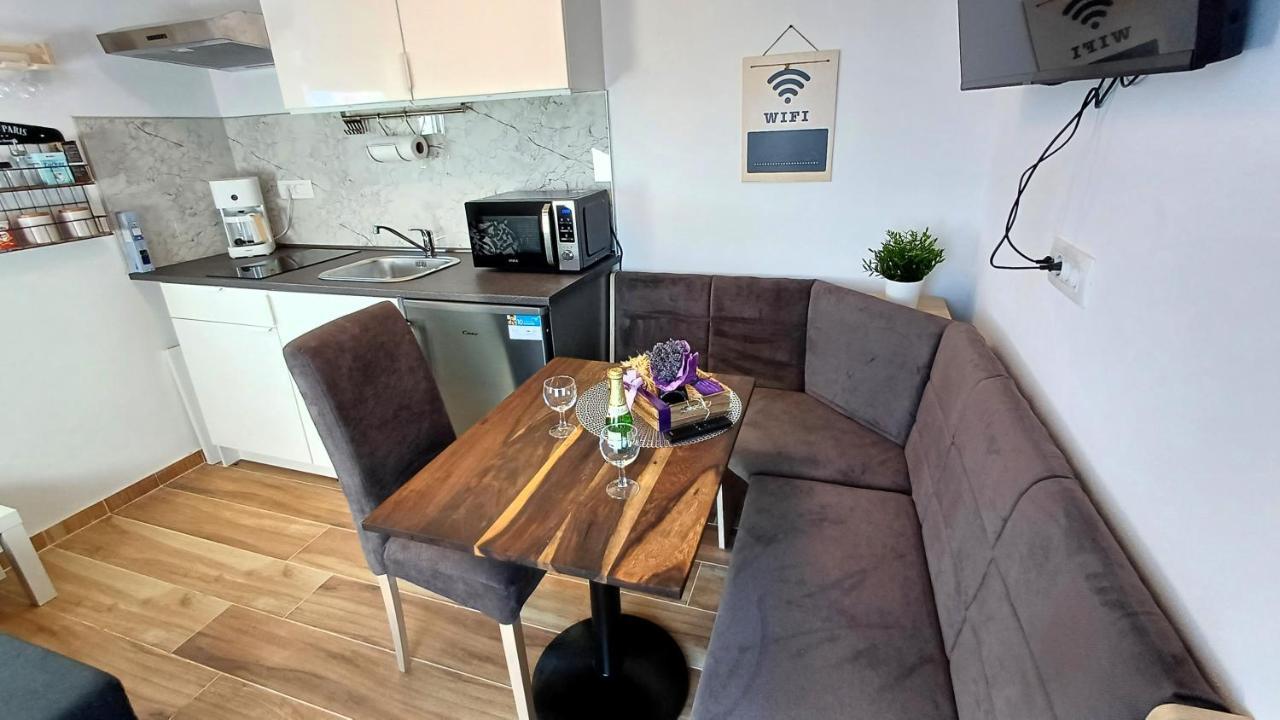 Apartmaji Stars Mavcice Exterior foto